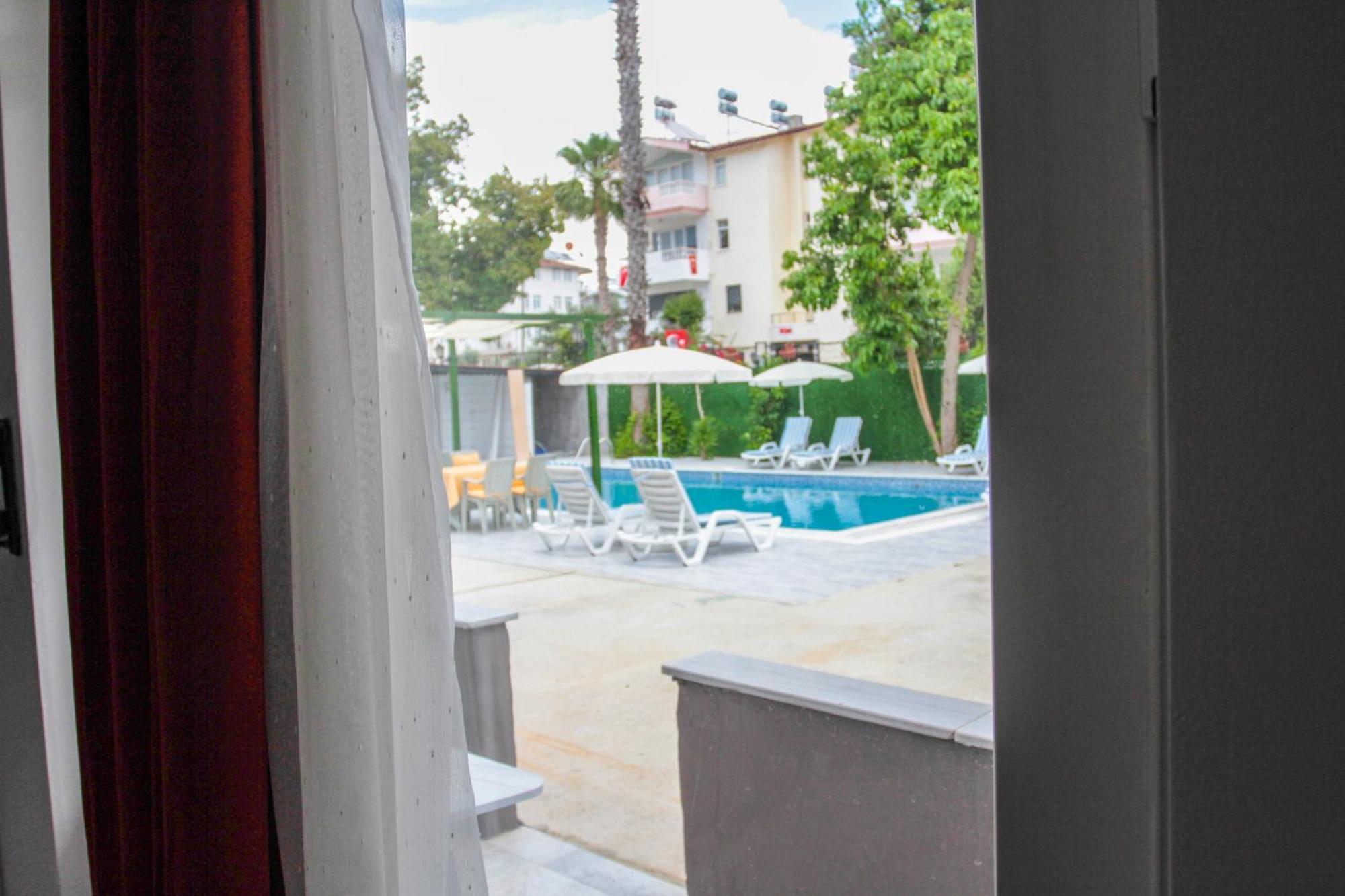 Hillside Apart Hotel Екстериор снимка