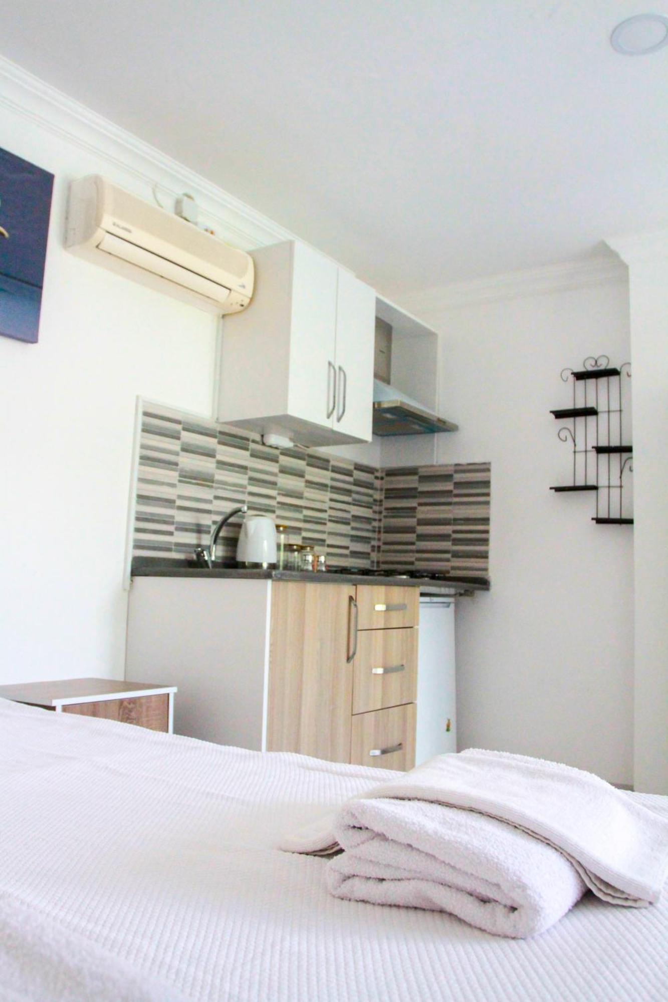 Hillside Apart Hotel Екстериор снимка