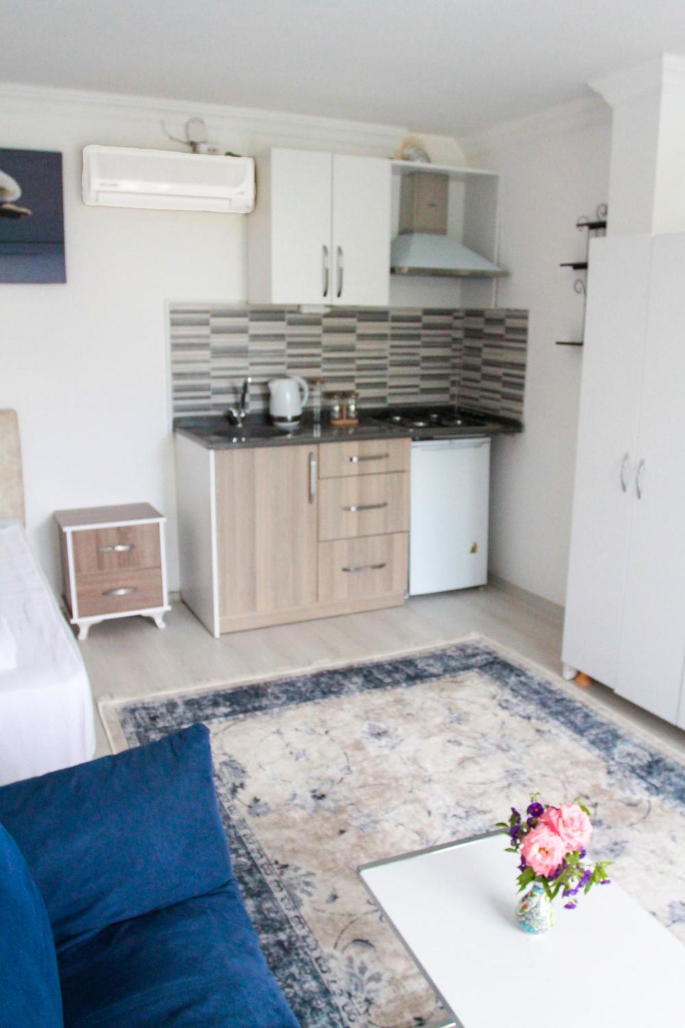 Hillside Apart Hotel Екстериор снимка