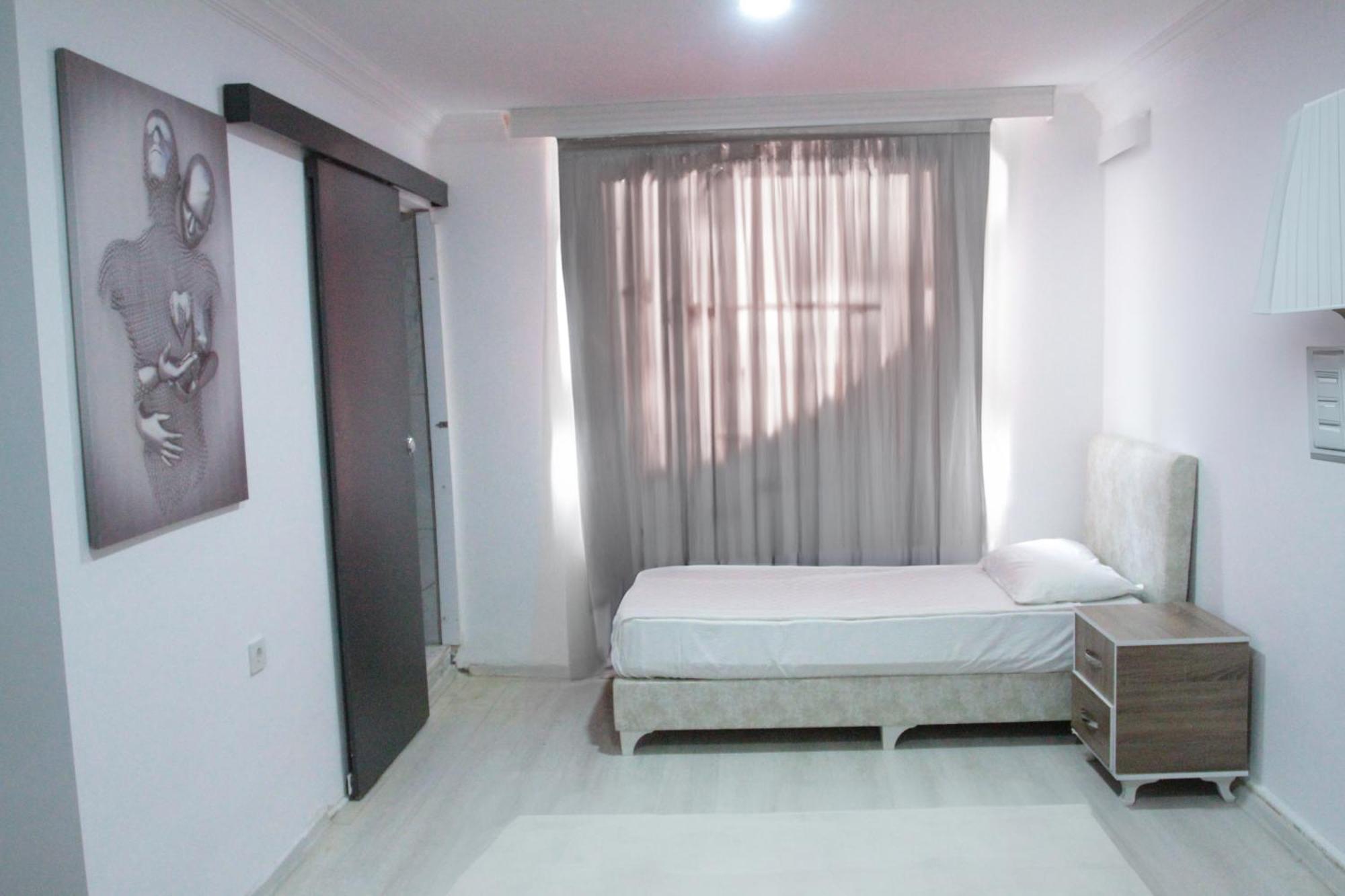Hillside Apart Hotel Екстериор снимка