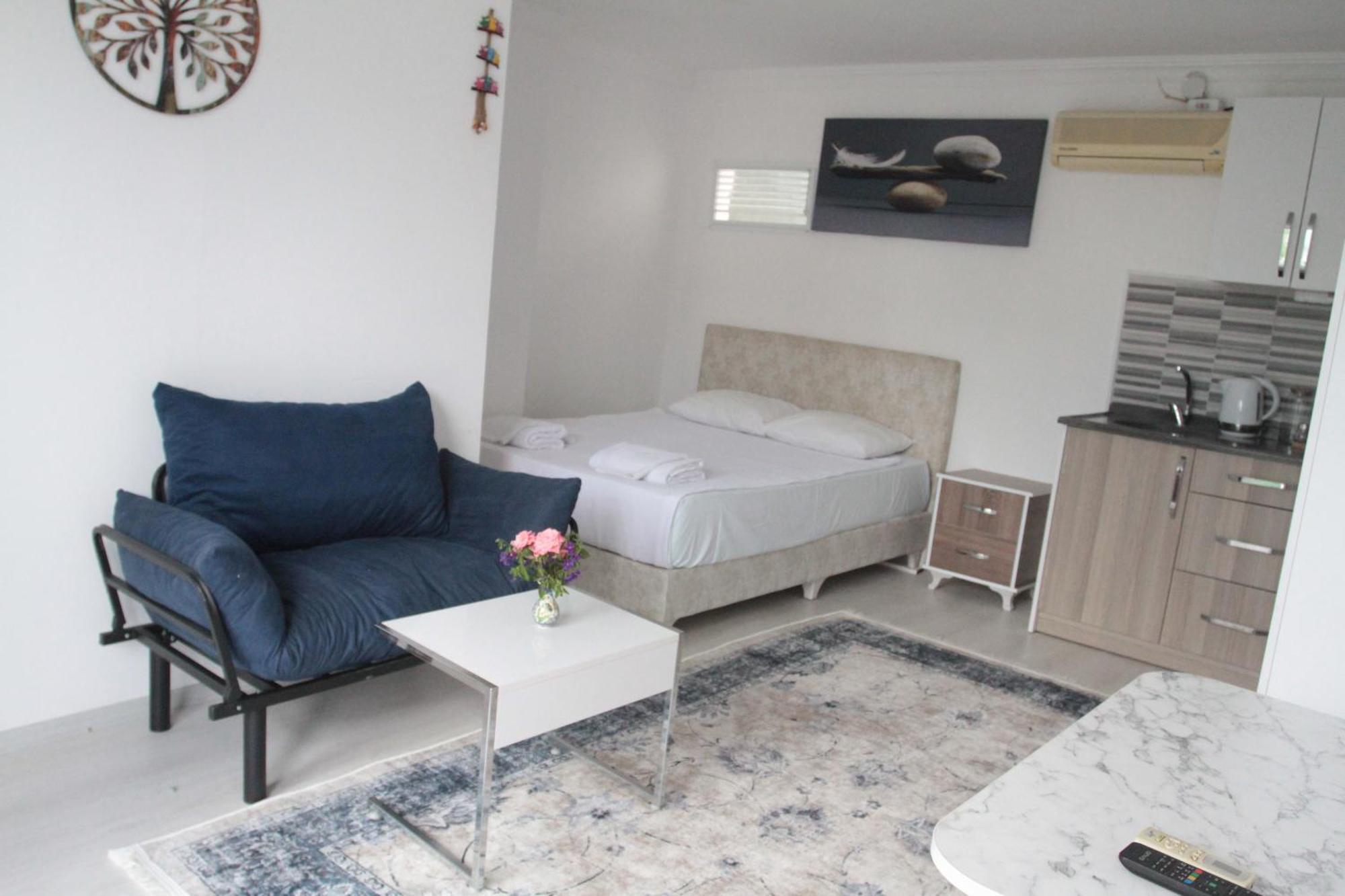 Hillside Apart Hotel Екстериор снимка