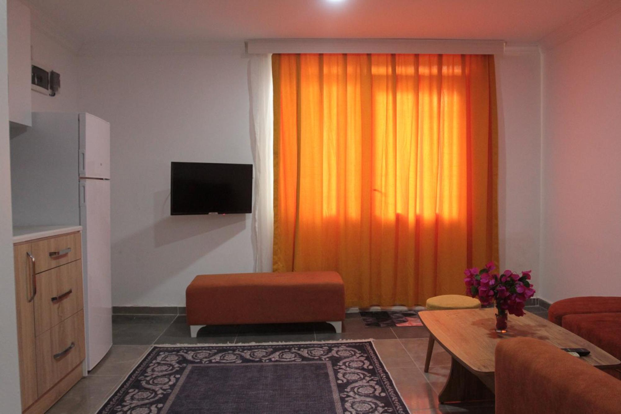 Hillside Apart Hotel Екстериор снимка