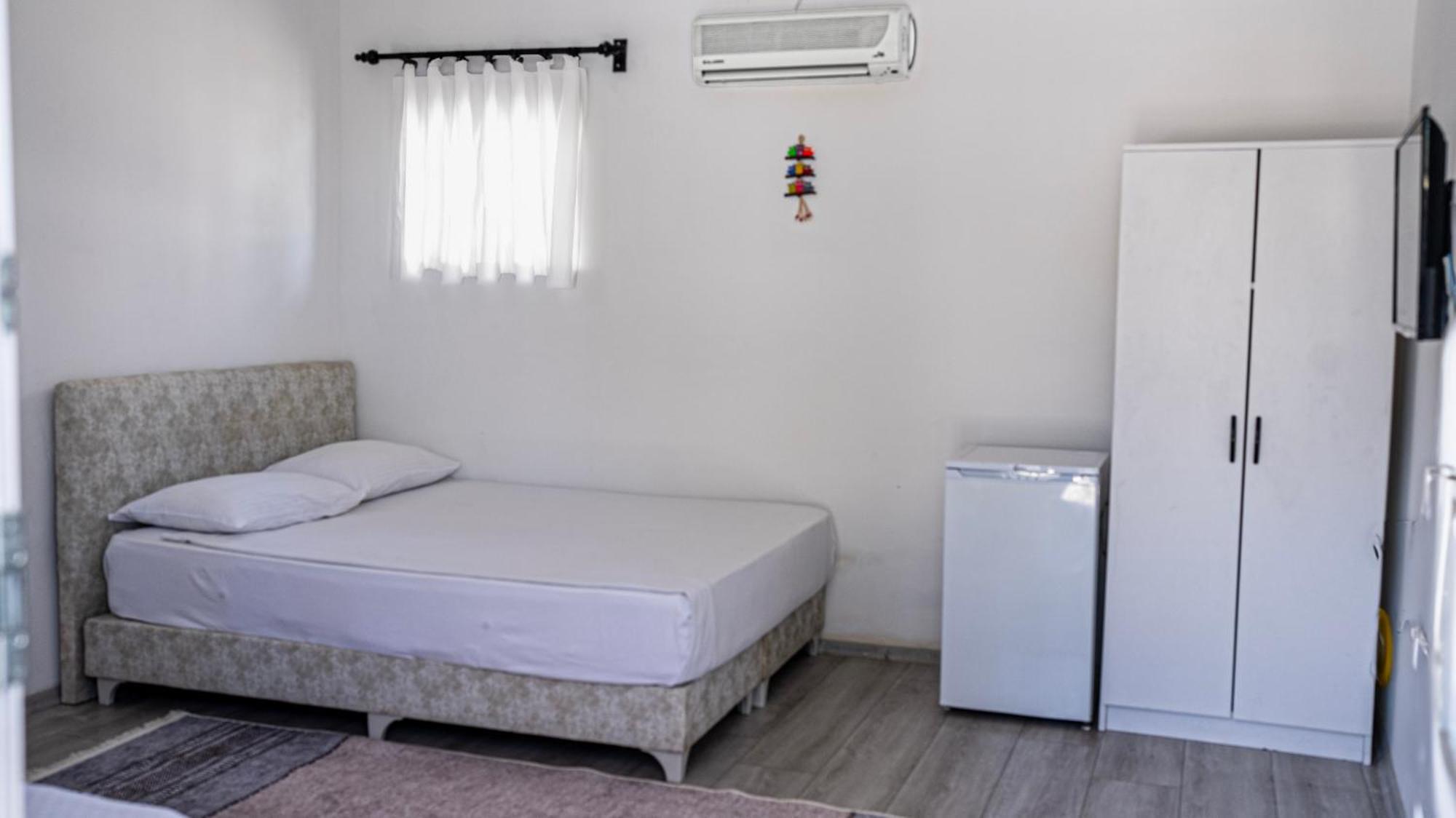 Hillside Apart Hotel Екстериор снимка