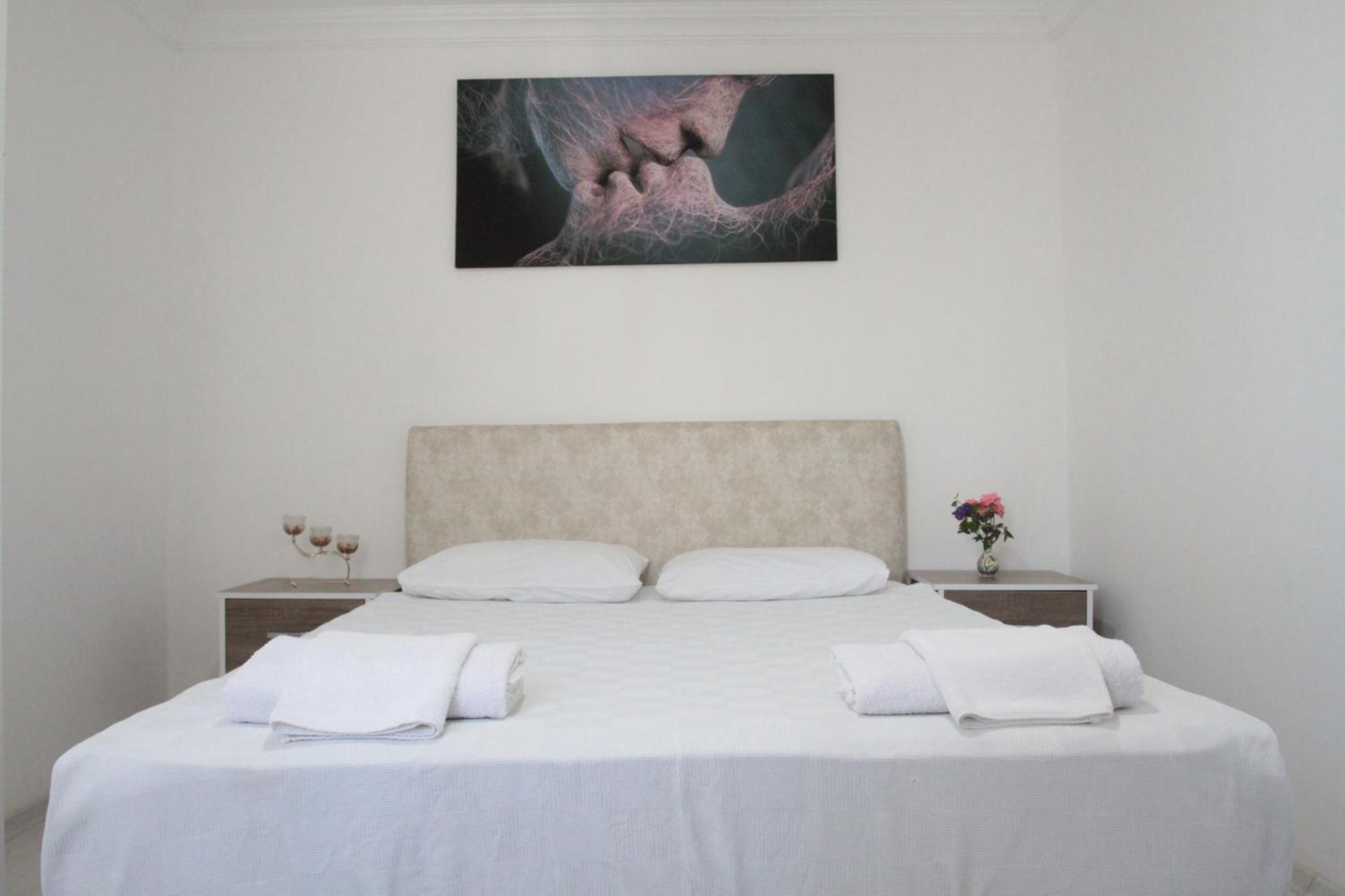 Hillside Apart Hotel Екстериор снимка