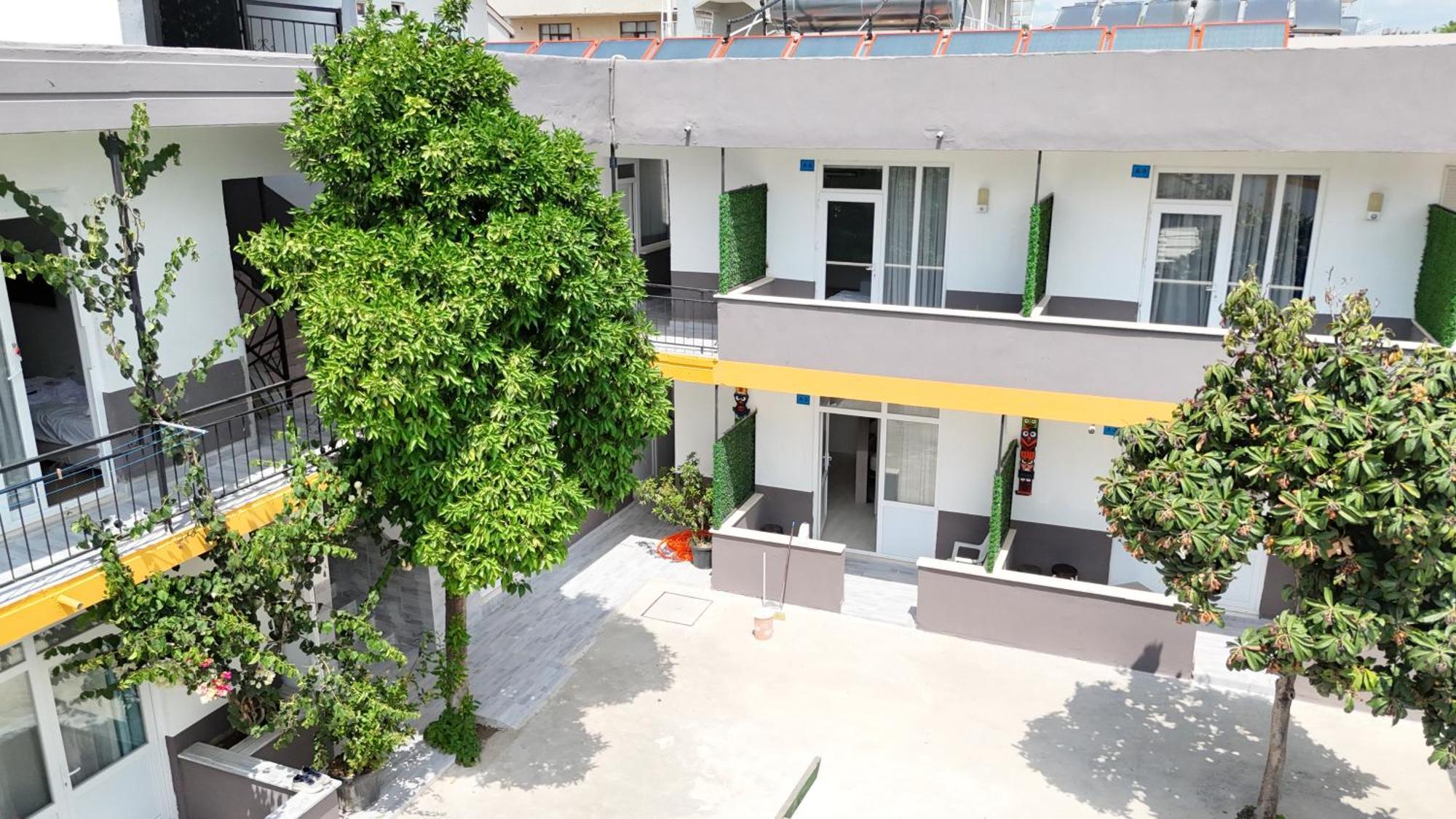 Hillside Apart Hotel Екстериор снимка