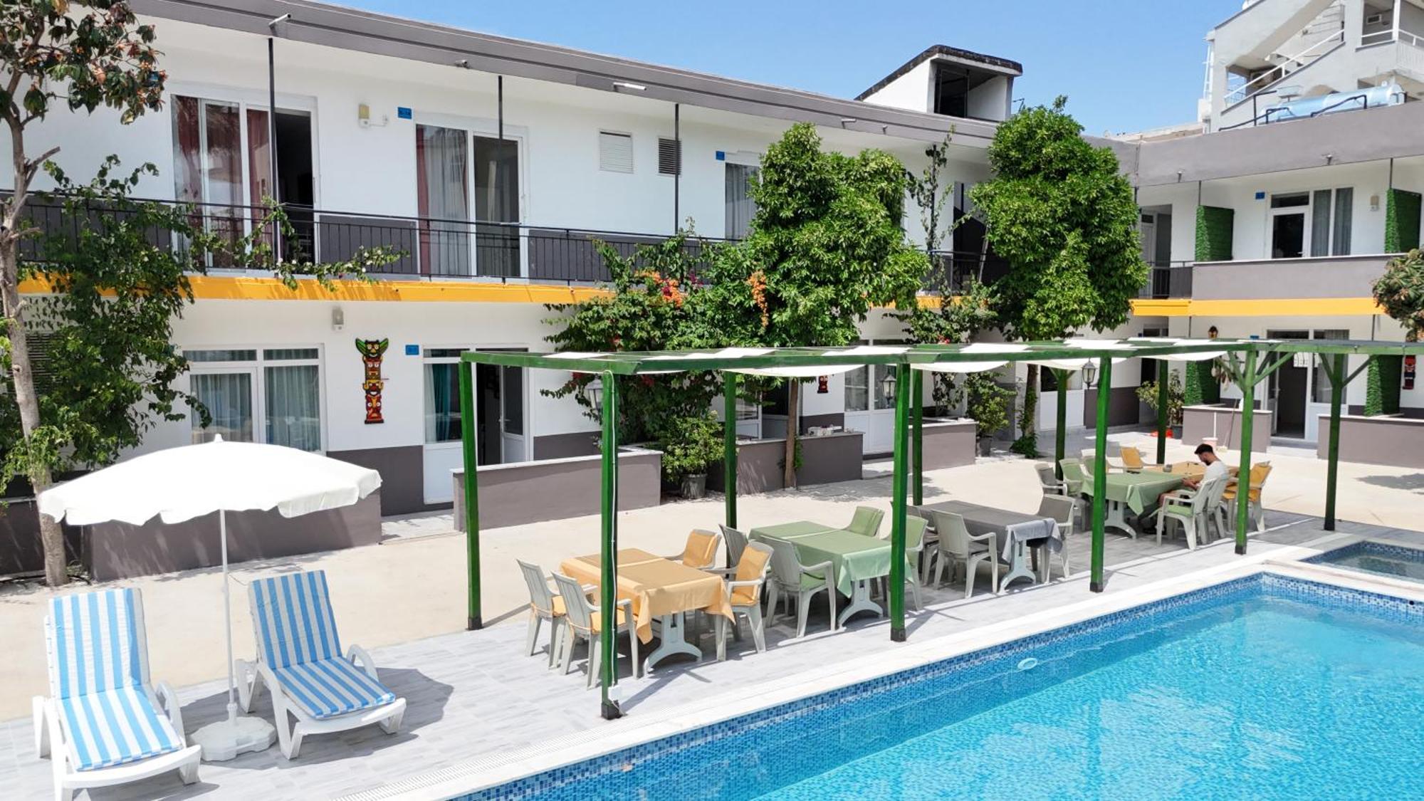 Hillside Apart Hotel Екстериор снимка