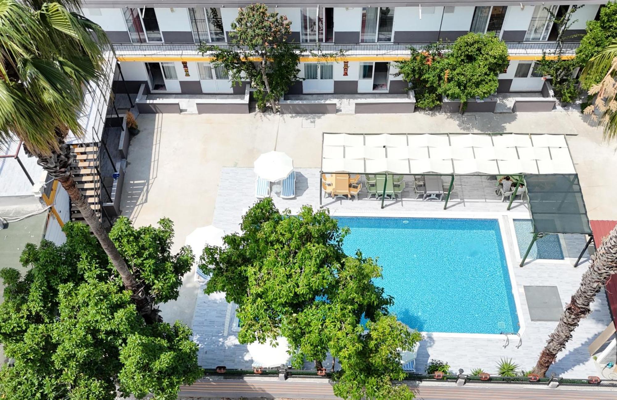 Hillside Apart Hotel Екстериор снимка